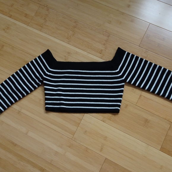 🌸 Saint Laurent Paris Striped Crop Top Size S - Picture 5 of 9